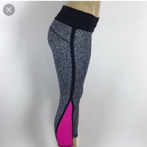 Lululemon black and white speckled align leggings with pink mesh